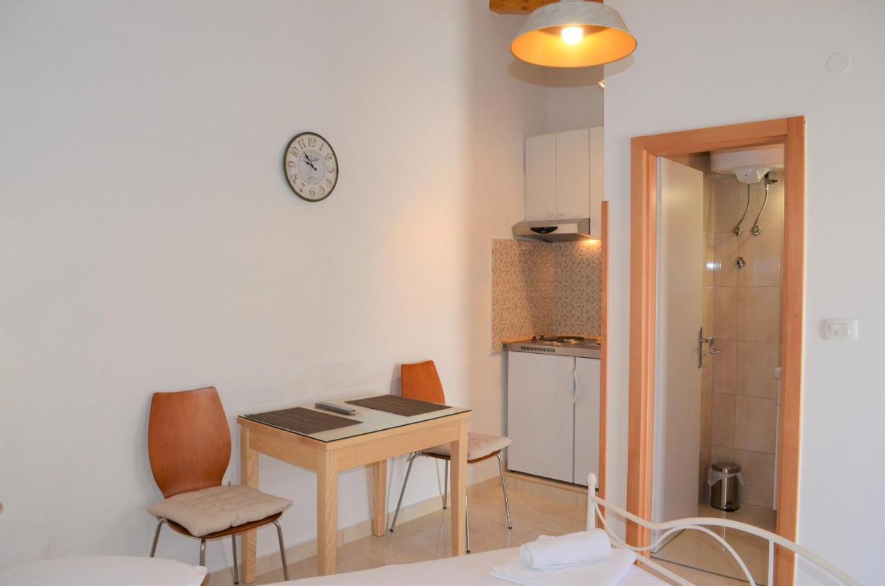 Apartman Romana Trogir Bagian luar foto