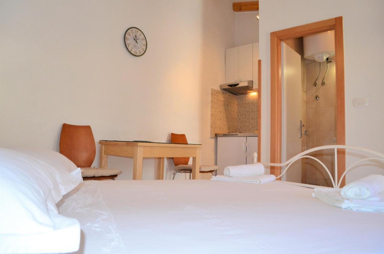 Apartman Romana Trogir Bagian luar foto